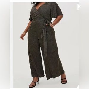Torrid Shimmer Stripe Surplice Jumpsuit black/gold NBW